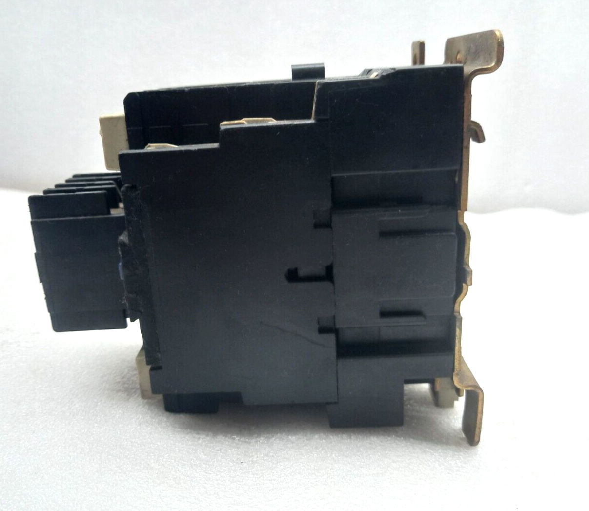 Telemecanique LC1-D65 Contactor 600V a.c.max Telemecanique LA1-D13A65