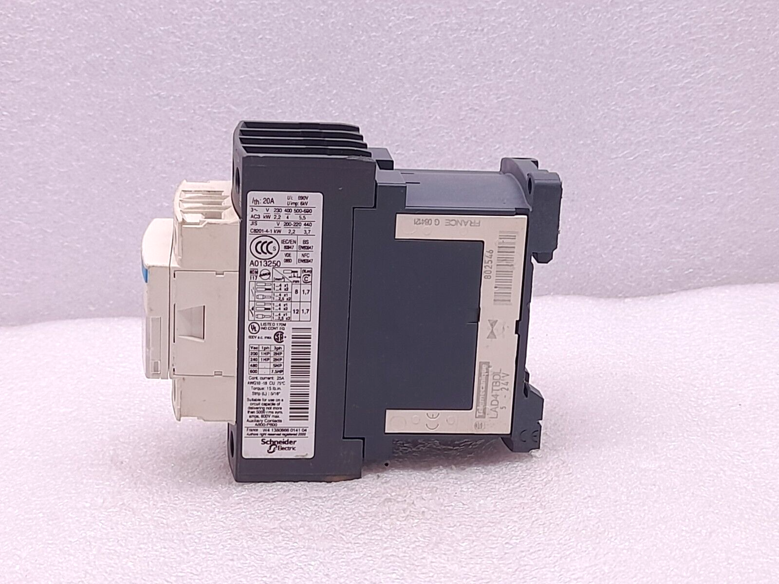 Telemecanique LC1DT20 Contactor Ith 20A Ui 690V 24VDC LAD4TBDL 5-24V