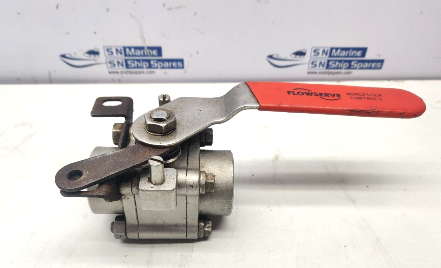 Flowserve Worcester Controls CF8M Ball Valve