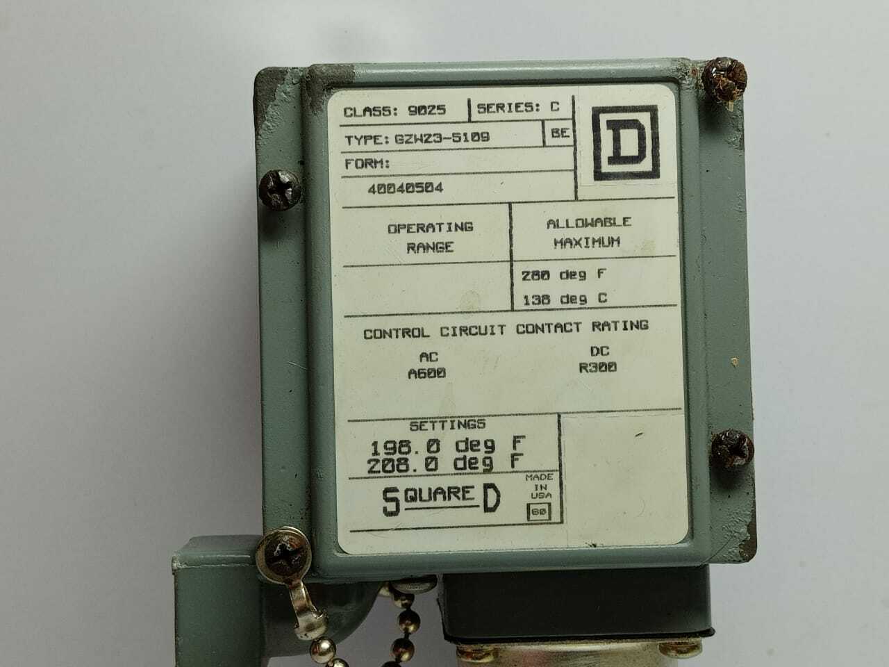 Square D 9025 GZW23-5109 C Temperature Switch