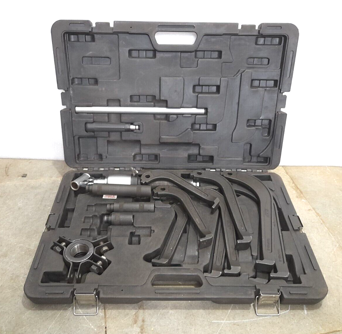 SKF TMHP 10E SKF Advanced Hydraulic Jaw Puller Kit