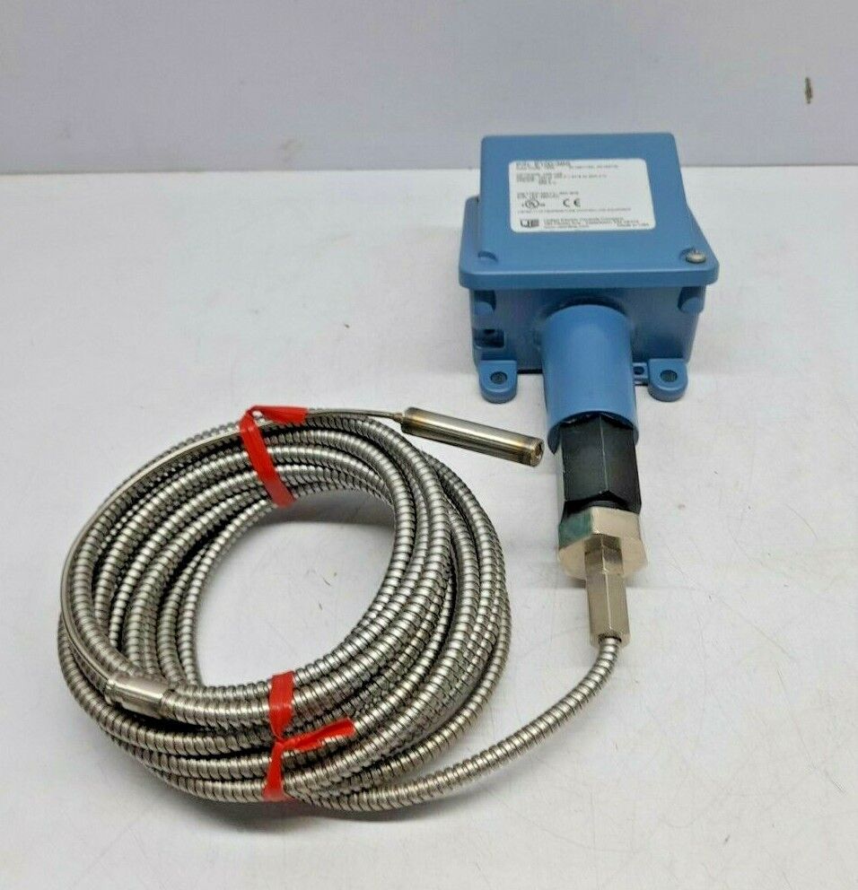 United Electric E100-3BS Temperature Switch E1003BS