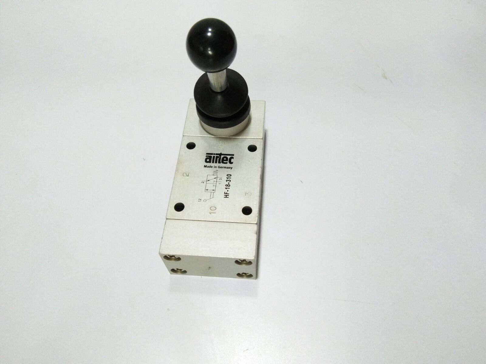 AIRTEC HF-18-310 HAND LEVER VALVE 3/2 WAY VALVE HF18310