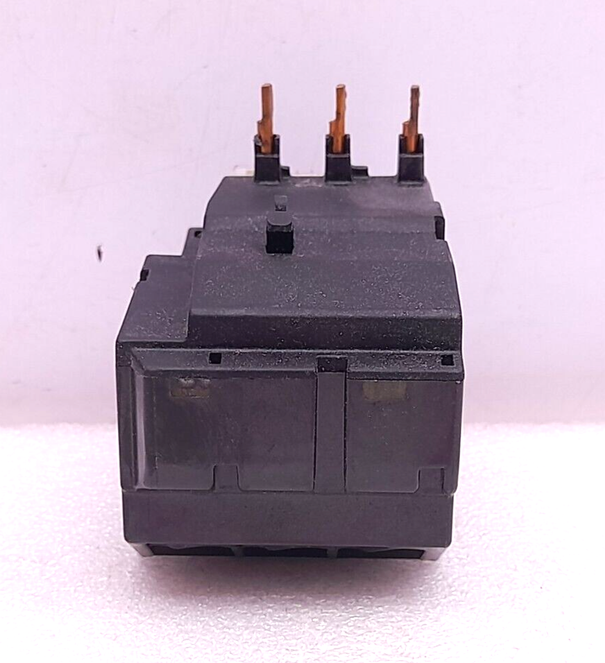 Telemecanique LR2 D2353 Thermal Overload Relay 23-32A LR2 D23 Ui 750V~ Uimp 6kV