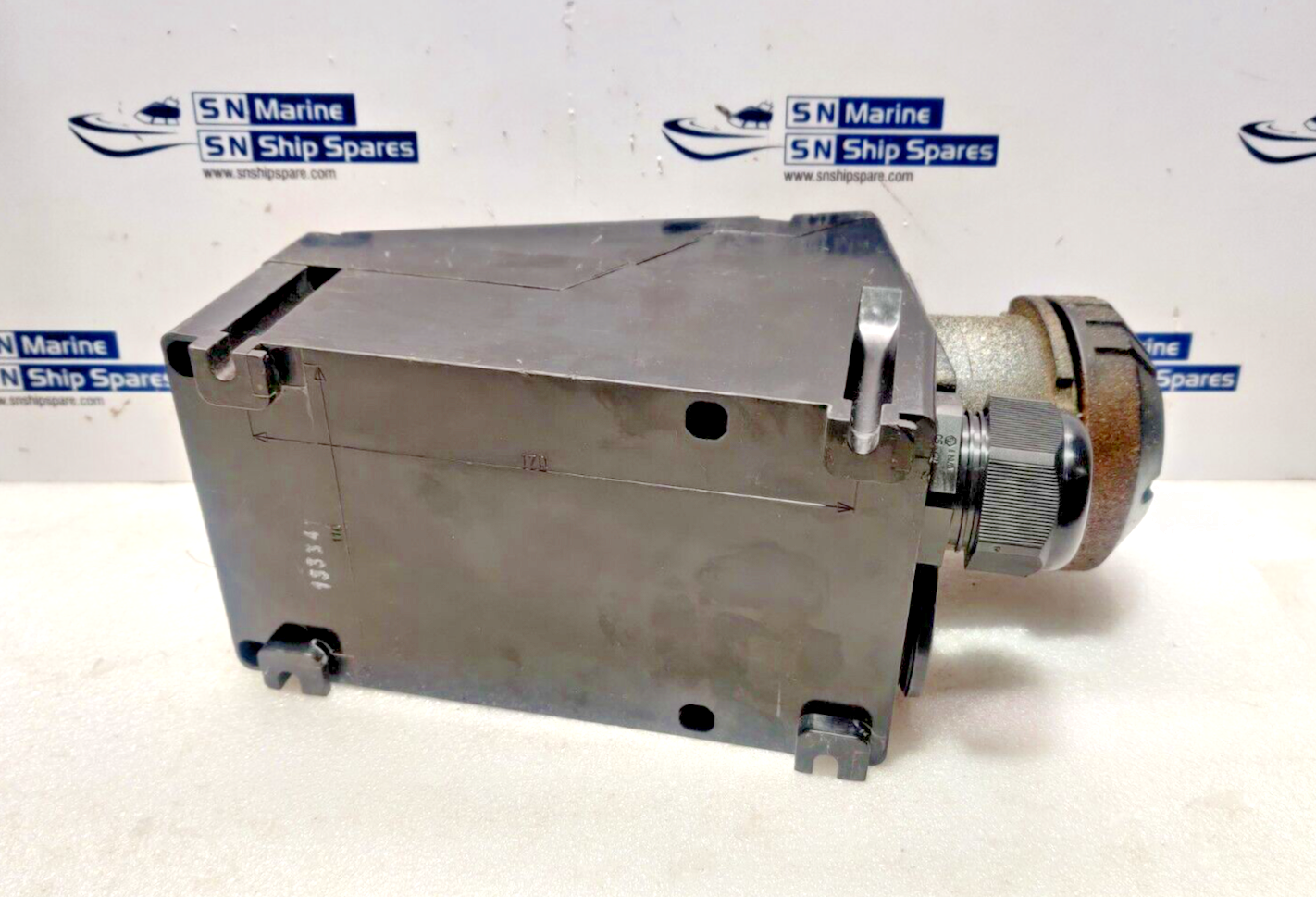 CEAG GHG5124407R0001 Wall Socket 32A-7H 500V~ Ui: 690V 3P+E