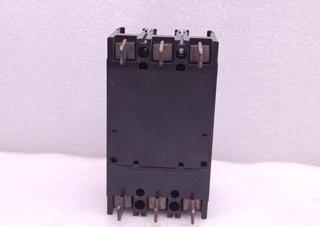 Terasaki XE100NS Circuit Breaker 3P 100A 220Vac 25KA 50/60Hz