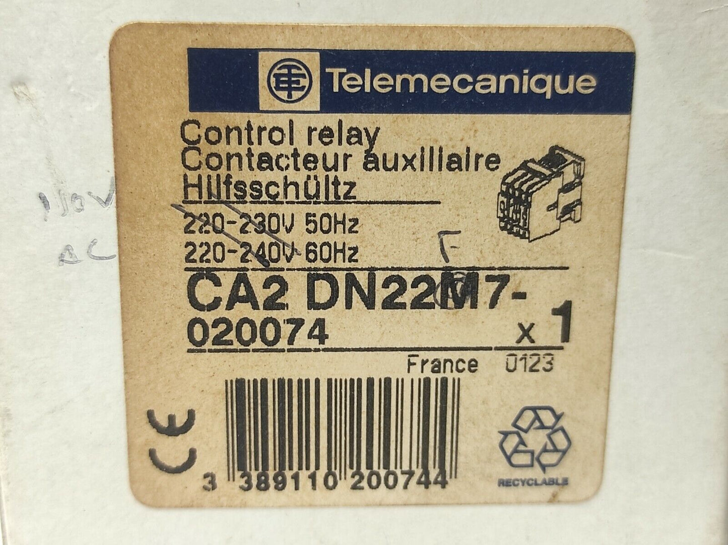 Telemecanique CA2 DN22F7 Control Relay 110V 50/60Hz CA2DN22 Ith 10A Ui 1000V Ui