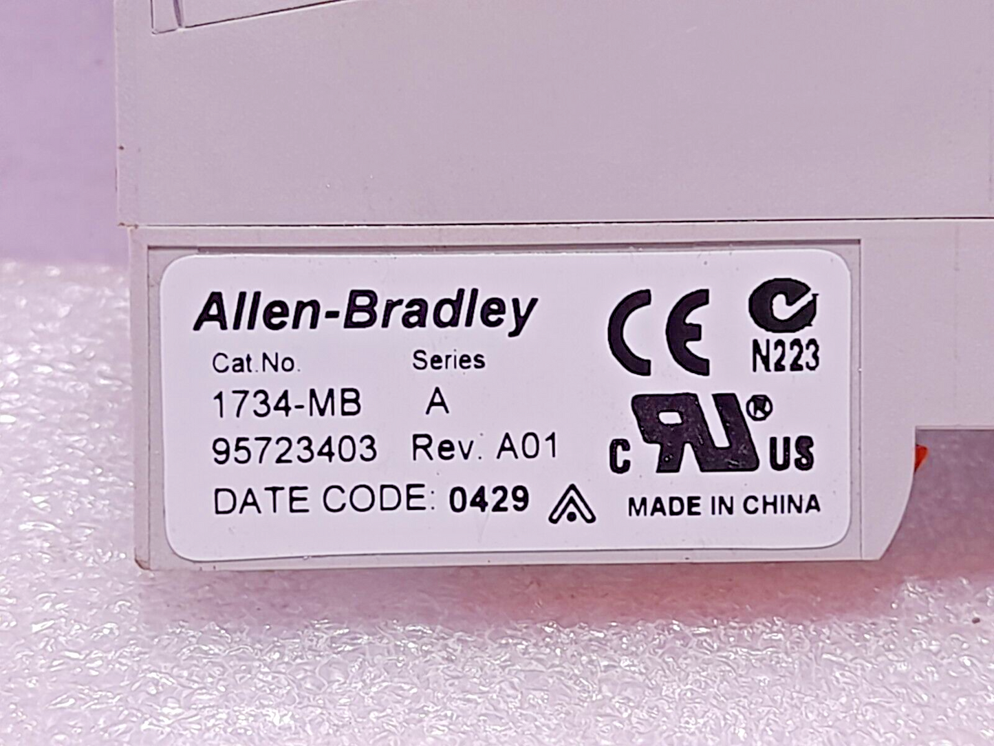 Allen Bradley 1734-OE2C Output Module 96409474 With A-B 1734-MB  & 1734-RTB