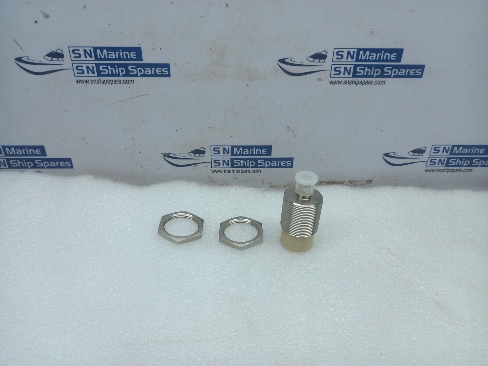 Truck Ni30U-EM30WD-VP44X-H1141 Uprox+ Inductive Sensor 10...55 VDC 200 mA