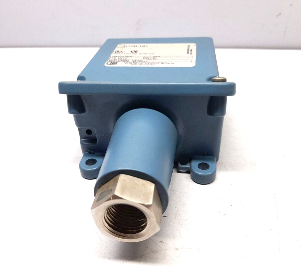 UE United Electric H100-191 Pressure Switch H100191 Operating Range 10 to 100PSI