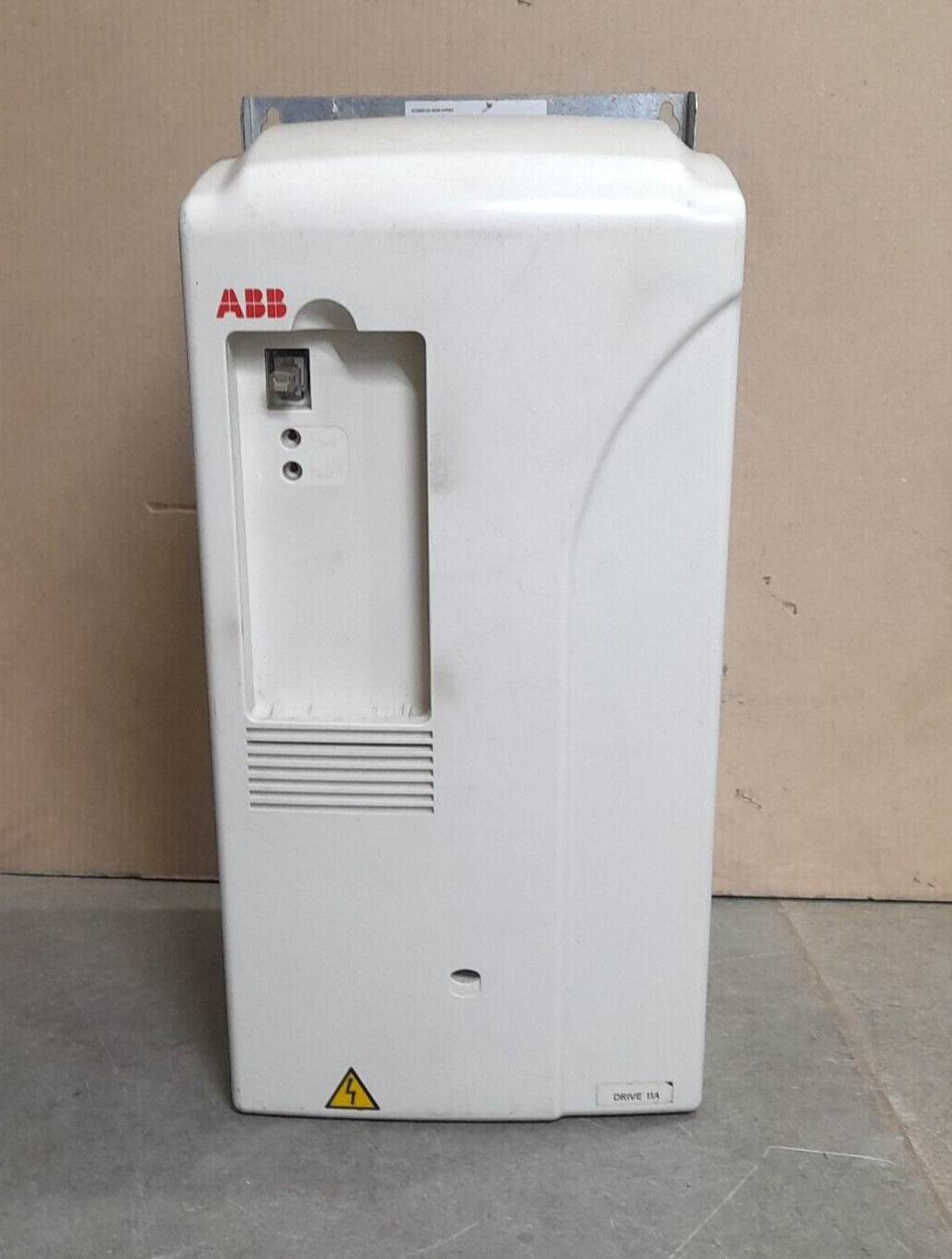ABB ACS800-U1-0030-5+P901 VFD AC Drive 30 HP