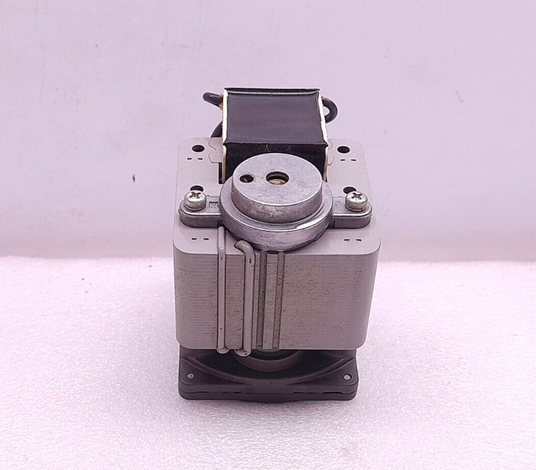 Yonago Shinko GN6-005A F150 Gear Motor 2U0080-03 115V 0.8A 60Hz T.P.L. Time Rati