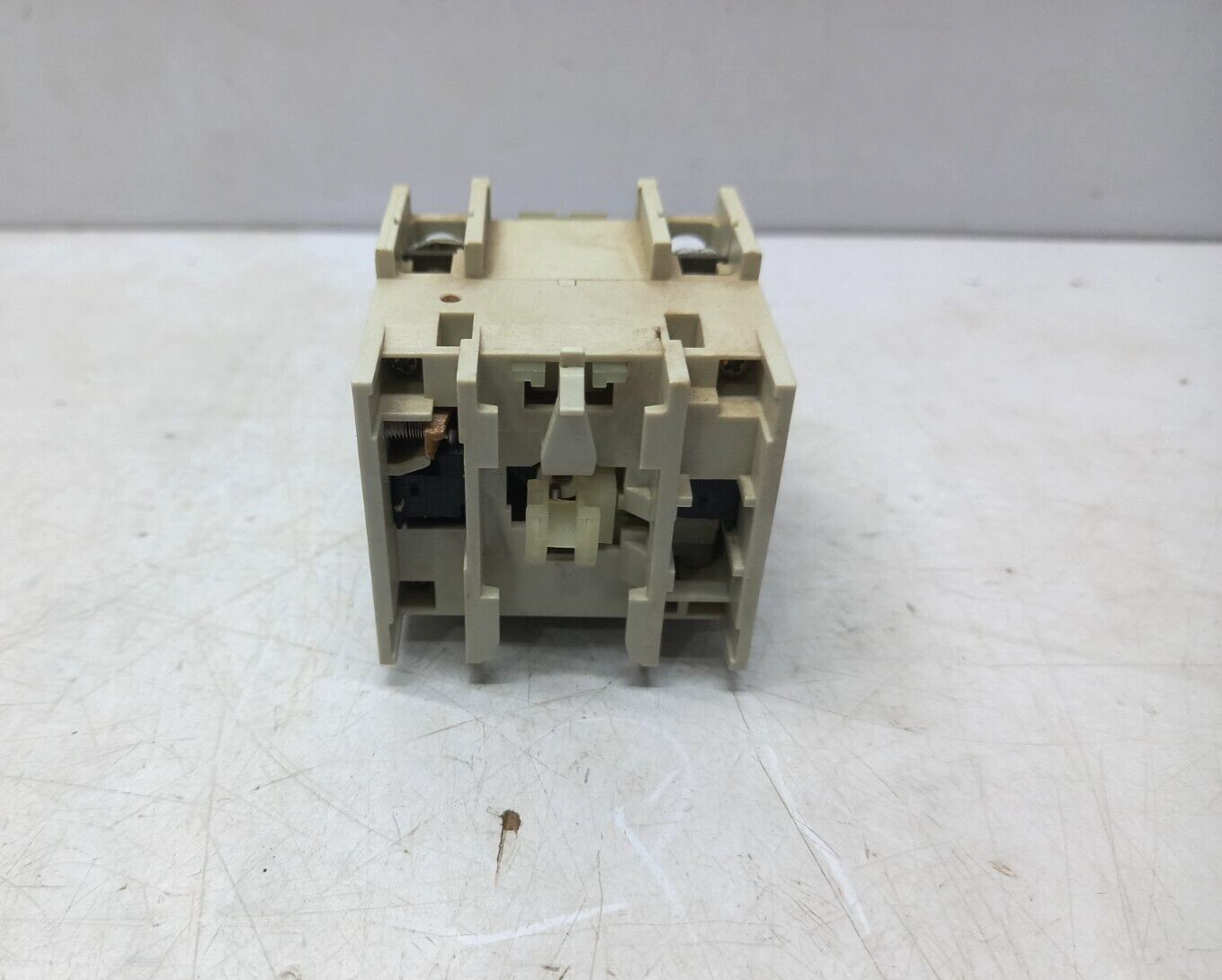 Sprecher Schuh CZA3-11 Pneumatic Timer Relay 600V A.C.Max 10Amps A600