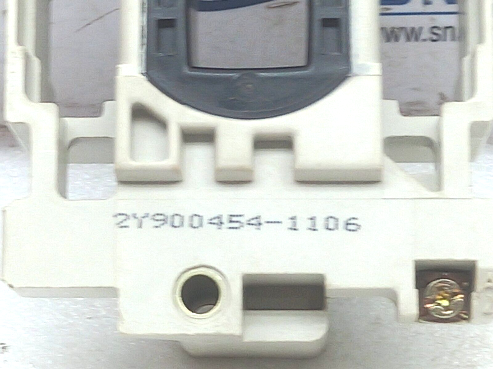 Telemecanique LX6-D401106 110V 50-60 Hz Coil 2Y900454-1106