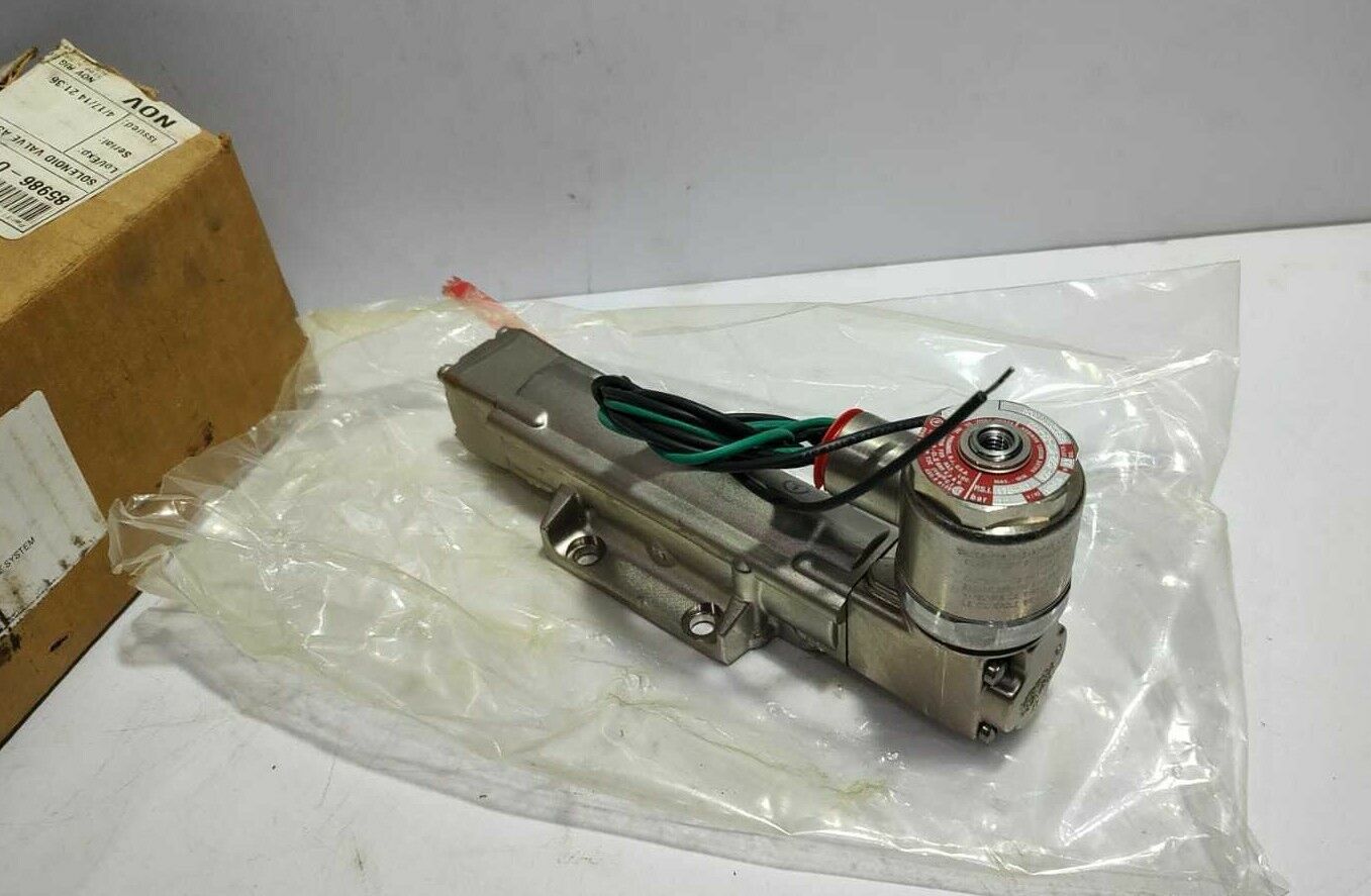 Versa VSG-4532-MS1-XX-A120 Four Way Valve VSG4532MS1XXA120 120V 60Hz 73W