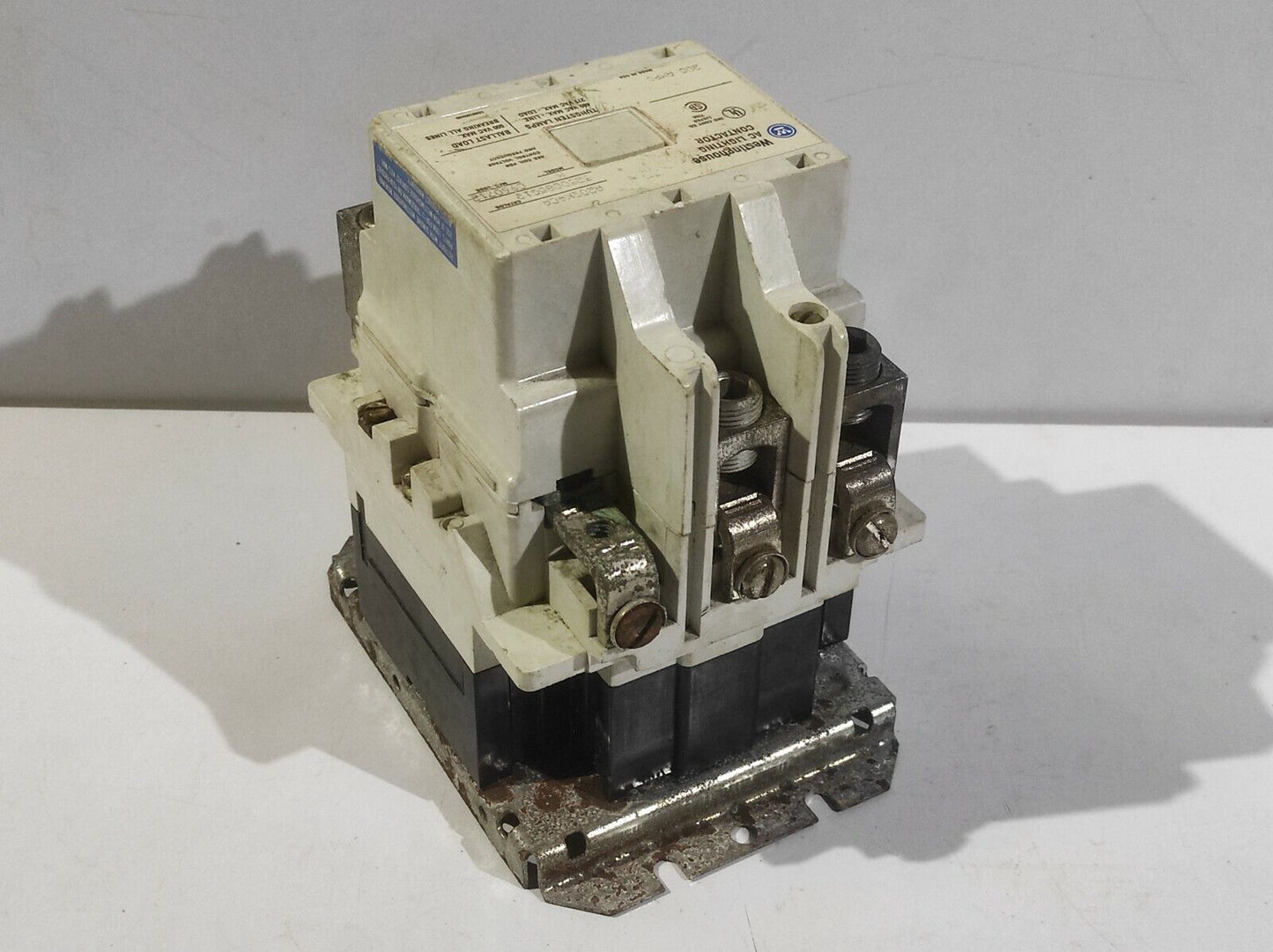 Westinghouse A202K4CA Contactor 5250C85G12 Model N 200Amps 