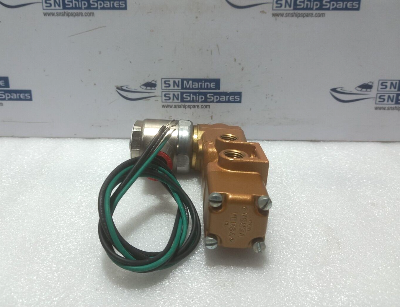 Versa SA-4322-84-M-XX-31-D024 Multiport Valve 3Way 24VDC 25W