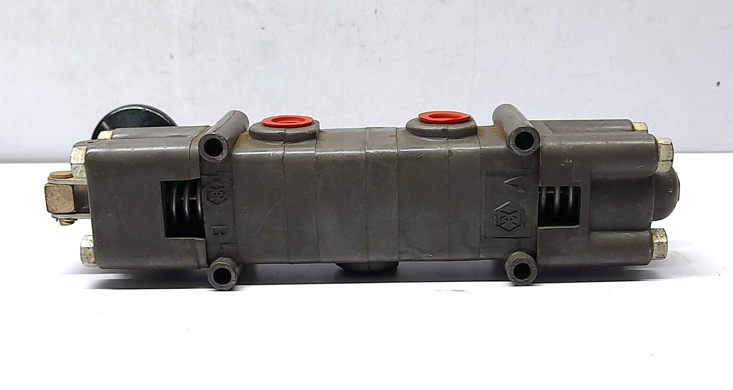 Wabco Fluid Power Division PC PD20043-5403 Pilotair ¼ D