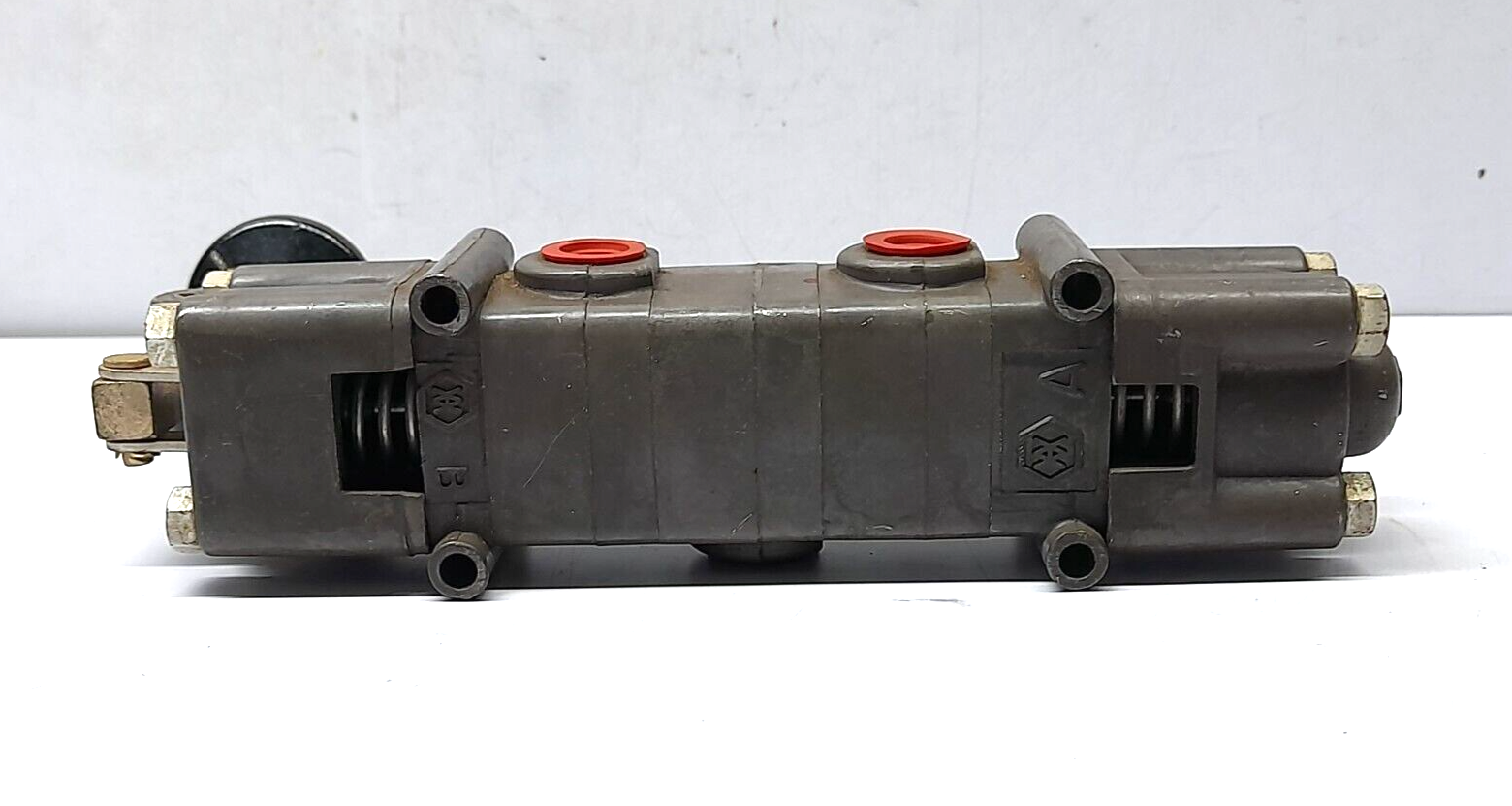 Wabco Fluid Power Division PC PD20043-5403 Pilotair ¼ D