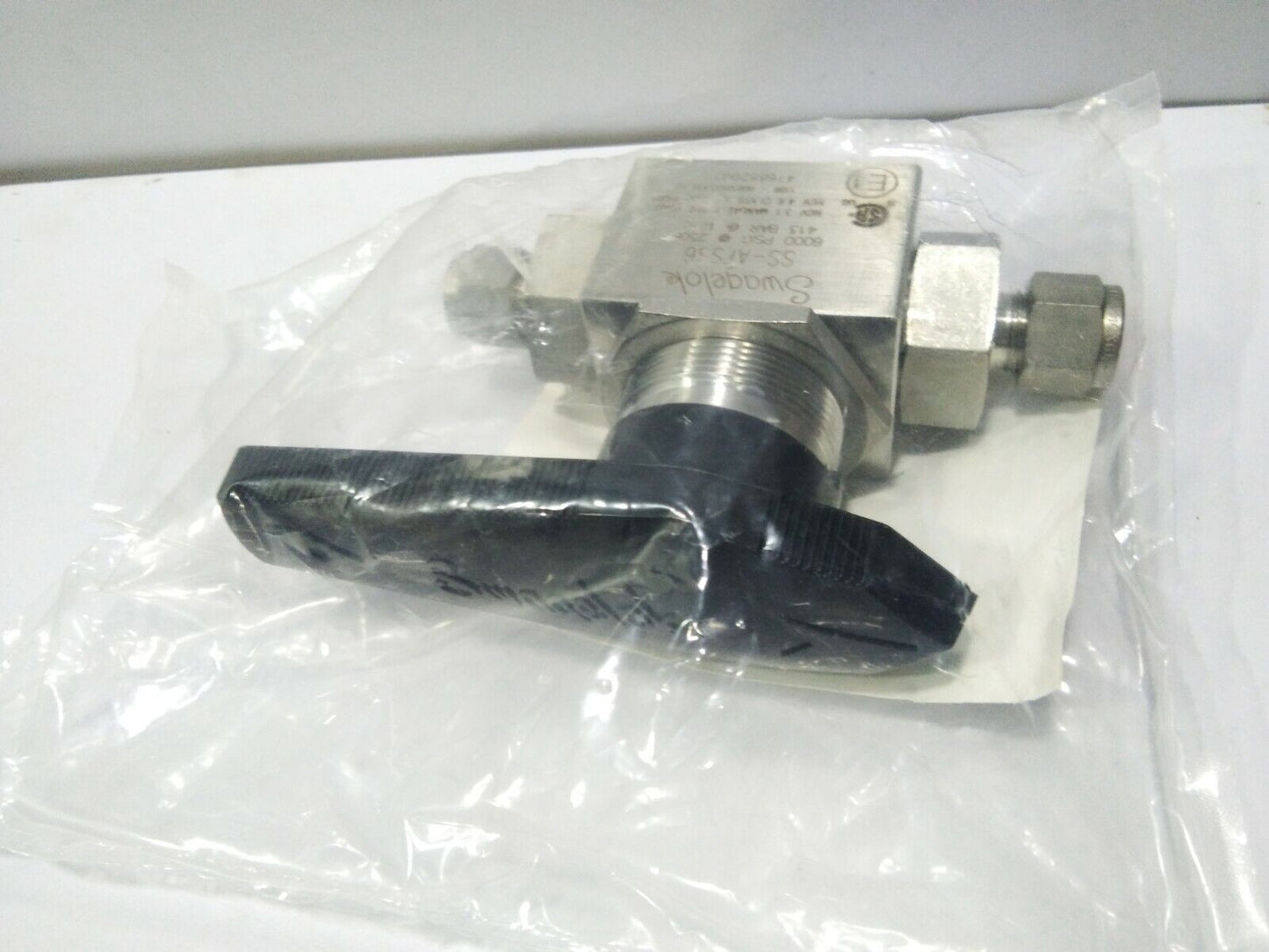 SWAGELOK SS-AFSS6 VALVE BALL VALVE 3/8” 6000PSIG @250F 413BAR SSAFSS6