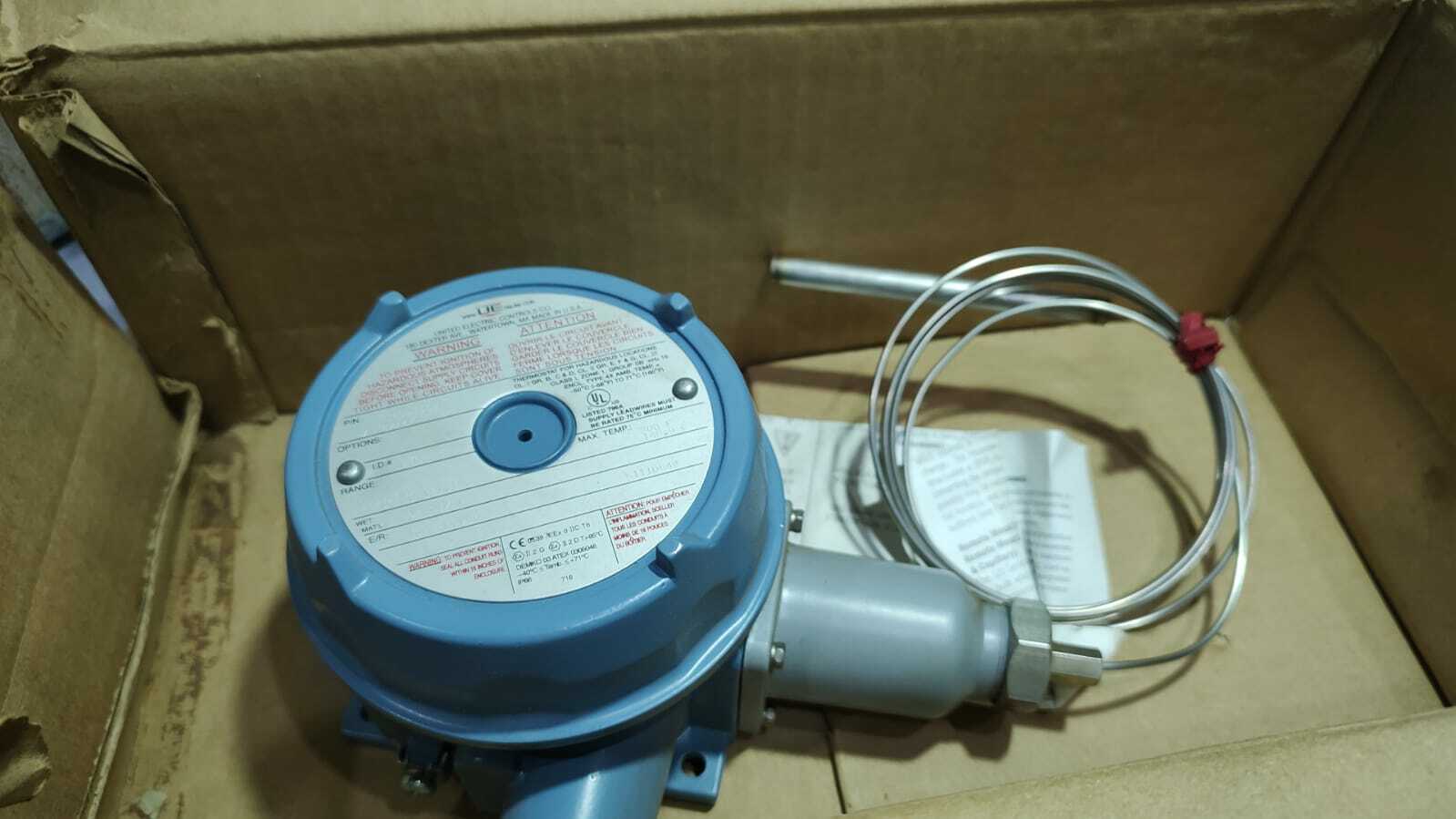 United Electric UE F120-15531 84665 Temperature Switch Varco 84665