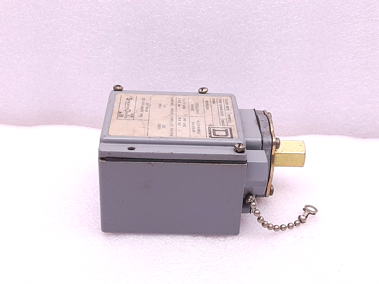 Square D 9012 GAW4-S175 Ser C Pressure Switch Operating Range 1.5-75 PSIG