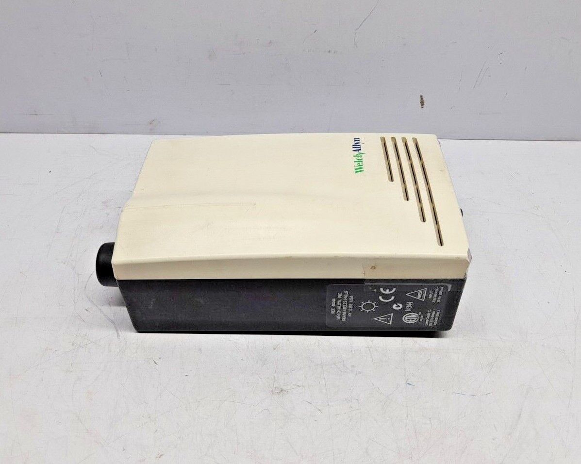 Welch Allyn 48744 Halogen Medical Exam Light Box 230/240VAC 50Hz 250mA