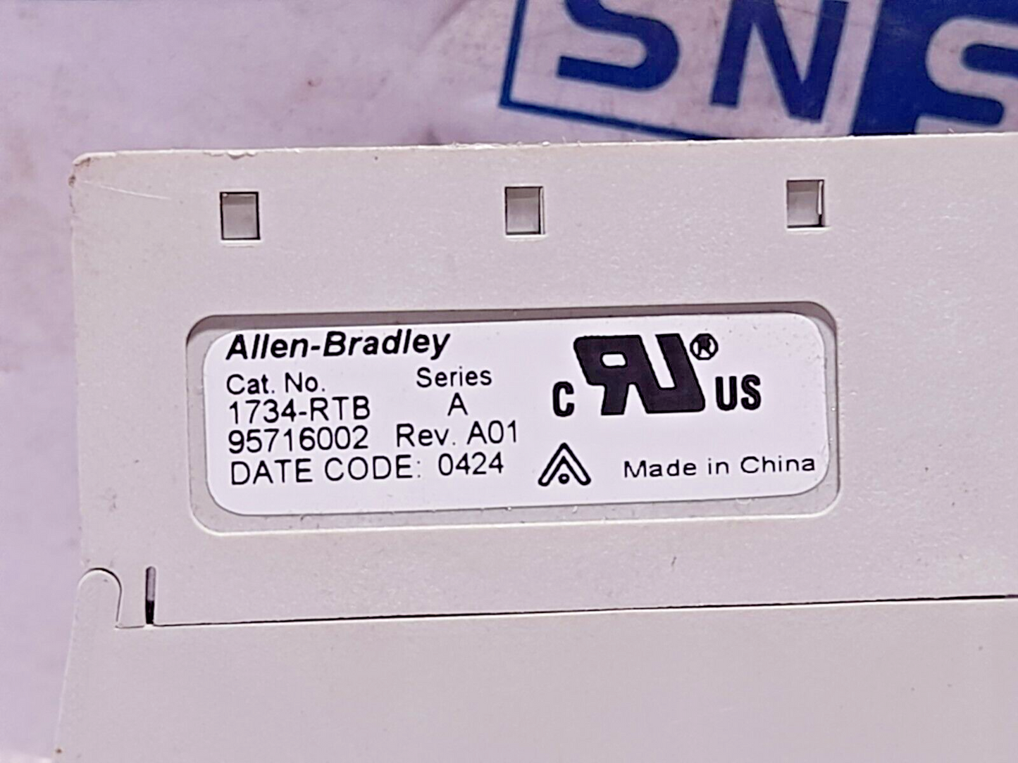 Allen Bradley 1734-OE2C Output Module 96409474 With A-B 1734-MB  & 1734-RTB