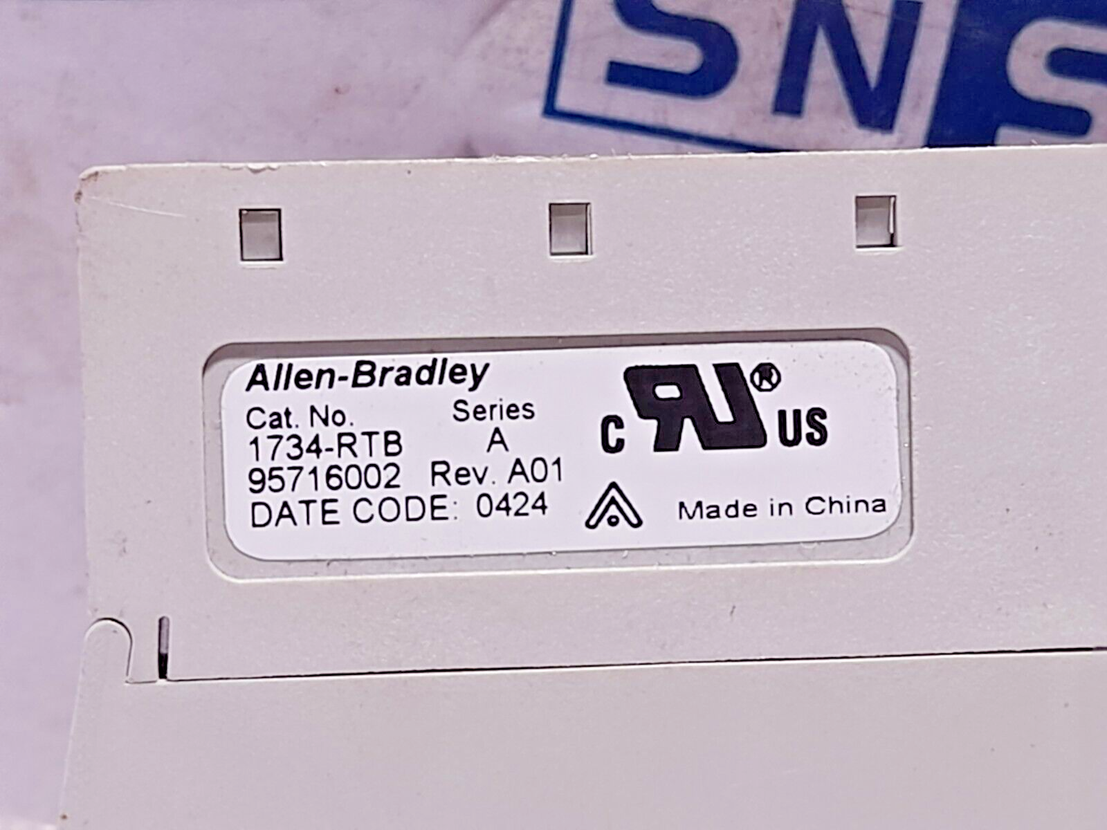 Allen Bradley 1734-OE2C Output Module 96409474 With A-B 1734-MB  & 1734-RTB
