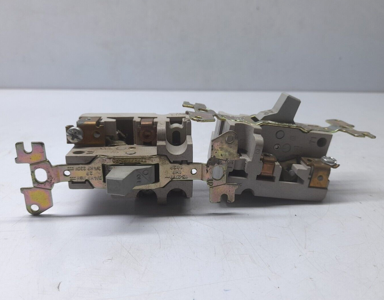 Square D 2510FO1 Manual Starter / Type: - Tirc-FO / 15-227V /1HP 1&2P