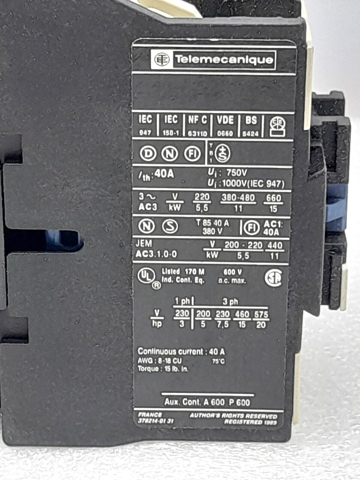 Telemecanique LP1D25004MD Contactor LP1 D25004 4P Ith 40A Coil MD 220VDC