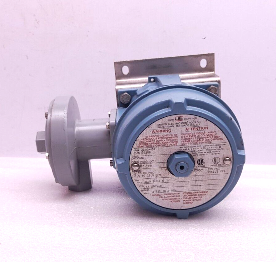 United Electric J120-451 79386 Pressure Switch Range 2 To 80” WC 0.5 To 19.9 kPa