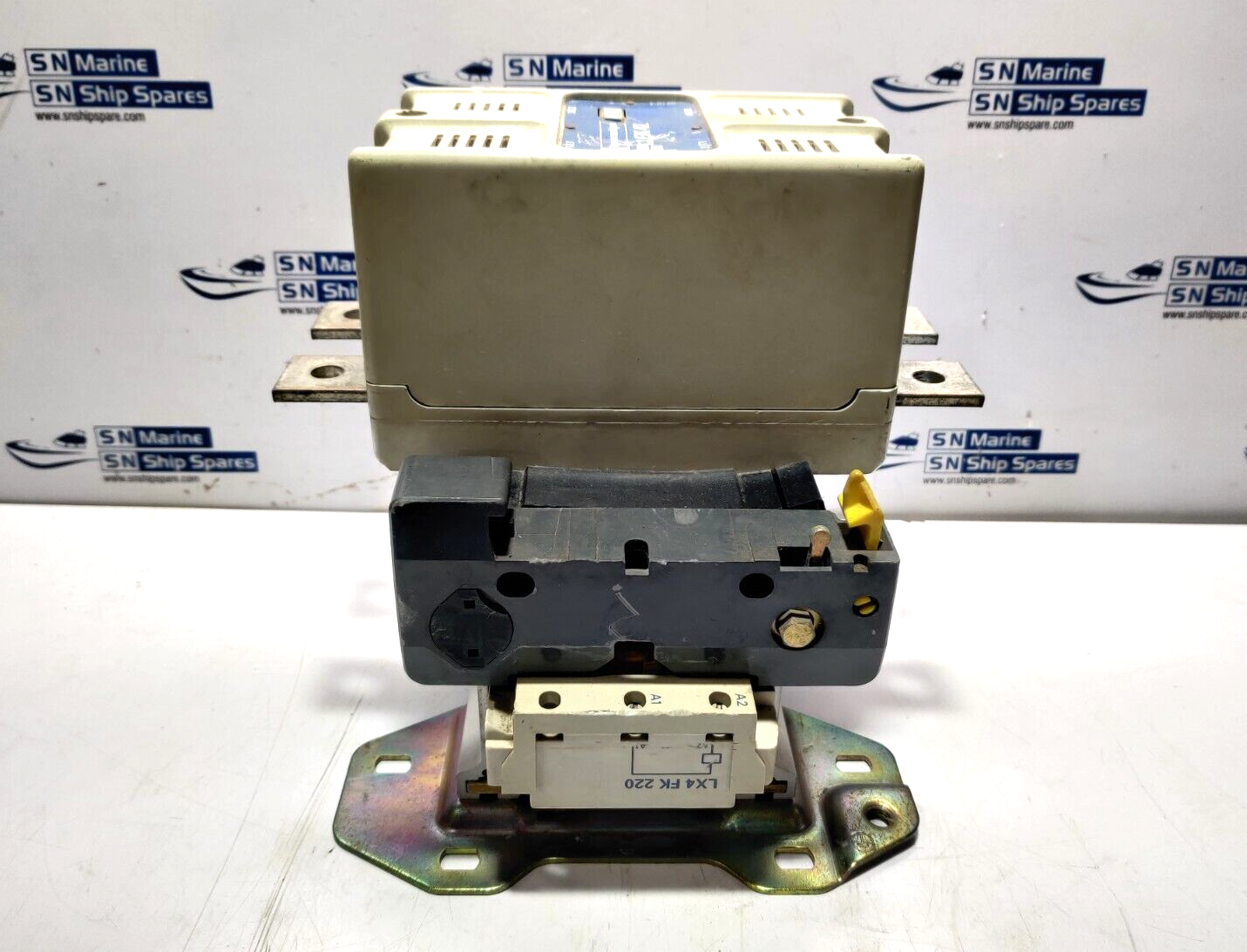 Telemecanique LC1 FK 42 Contactor 600V a.c.max 540A LC1FK4 LX4FK220