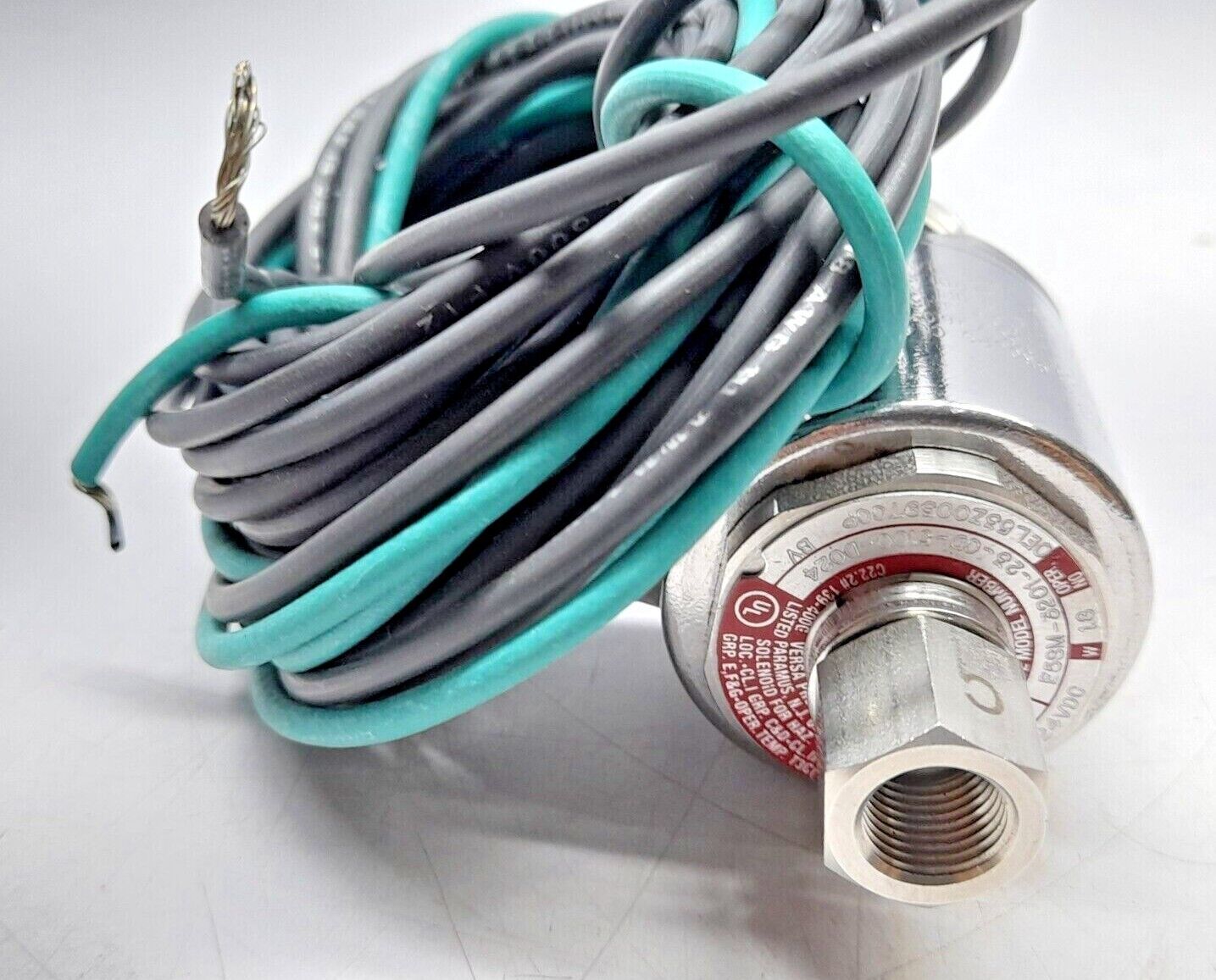 Versa E5SM-3201-23-CD-5100-D024 Solenoid Valve 24VDC 1.8W