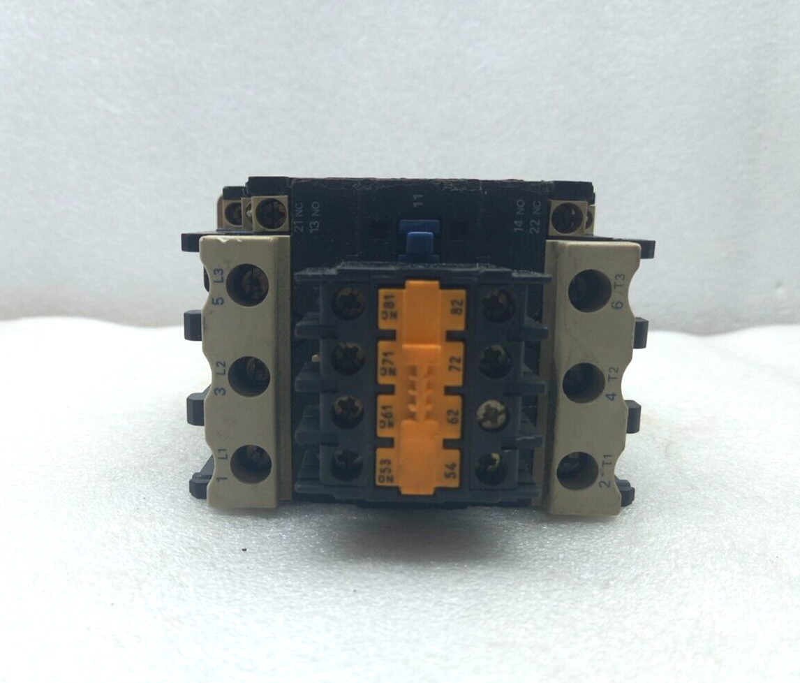 Telemecanique LC1-D65 Contactor 600V a.c.max Telemecanique LA1-D13A65