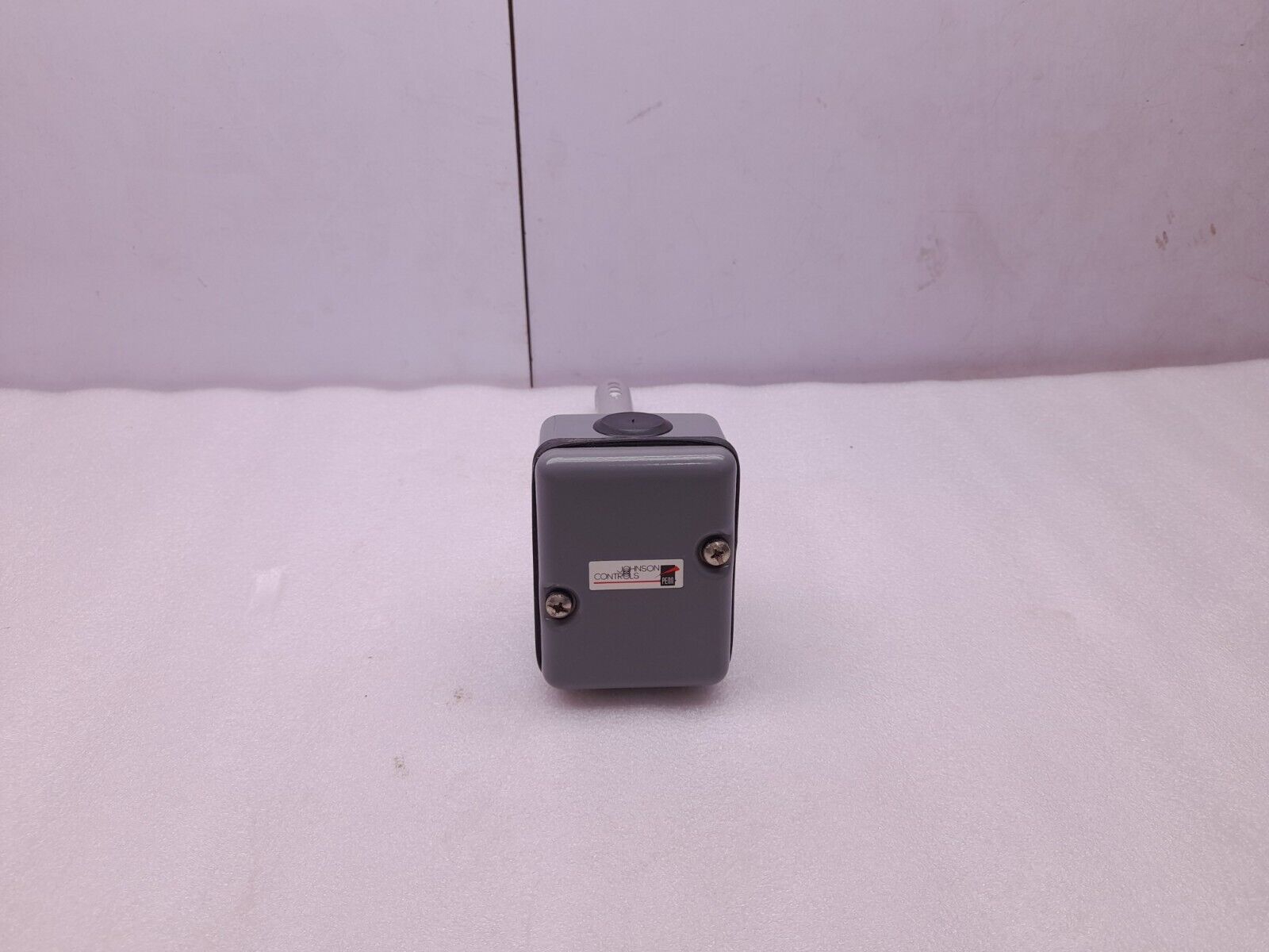 Johnson Controls A91GAA-1C Duct Temperature Sensor Range 60 To 120◦F(15 To 50◦C)