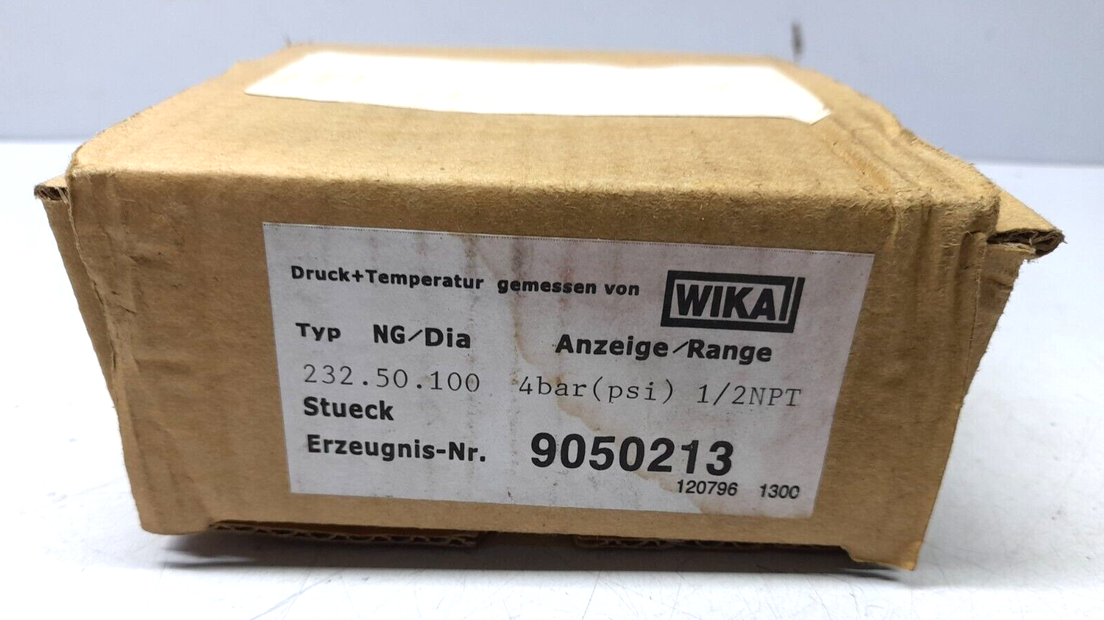 Wika 9050213 Pressure Gauge 232.50.100 ½ NPT 0-4 Bar 0-60 PSI