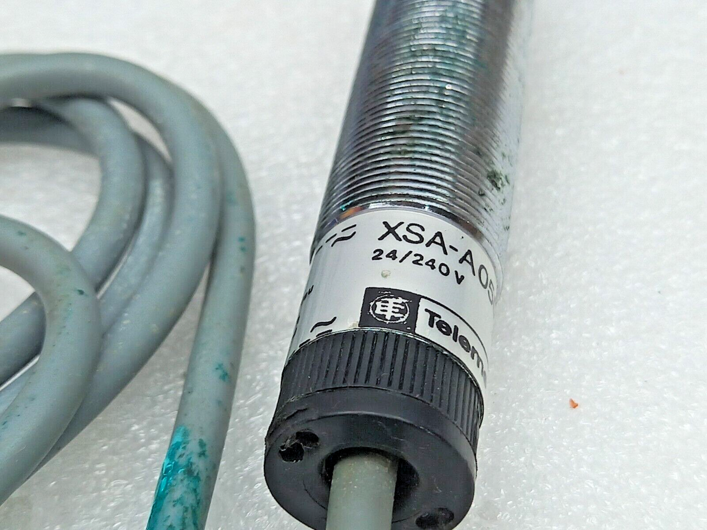 Telemecanique XSA-A05010 Proximity Switch 24/240V