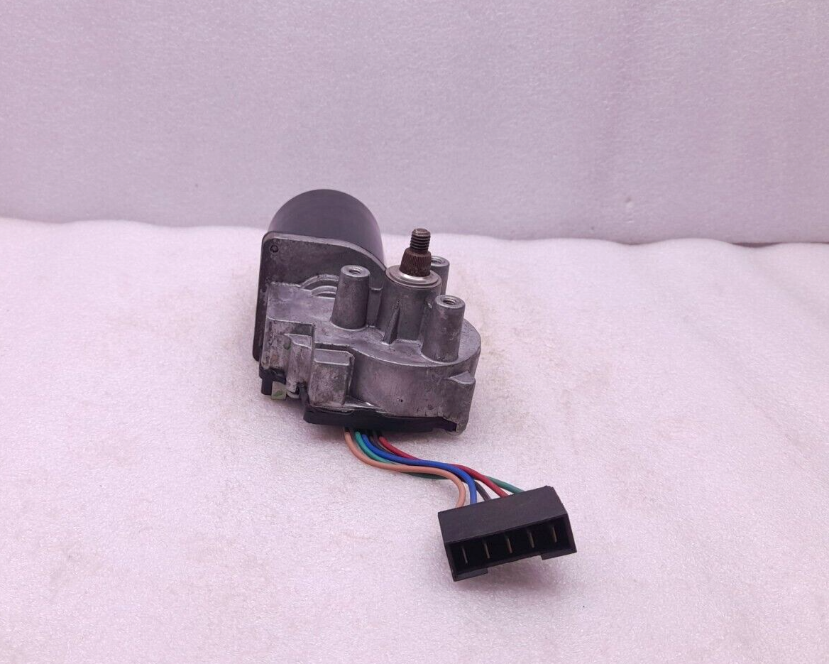 United Technologies 10737320MO25WJ Wiper Motor 24V 3S2822