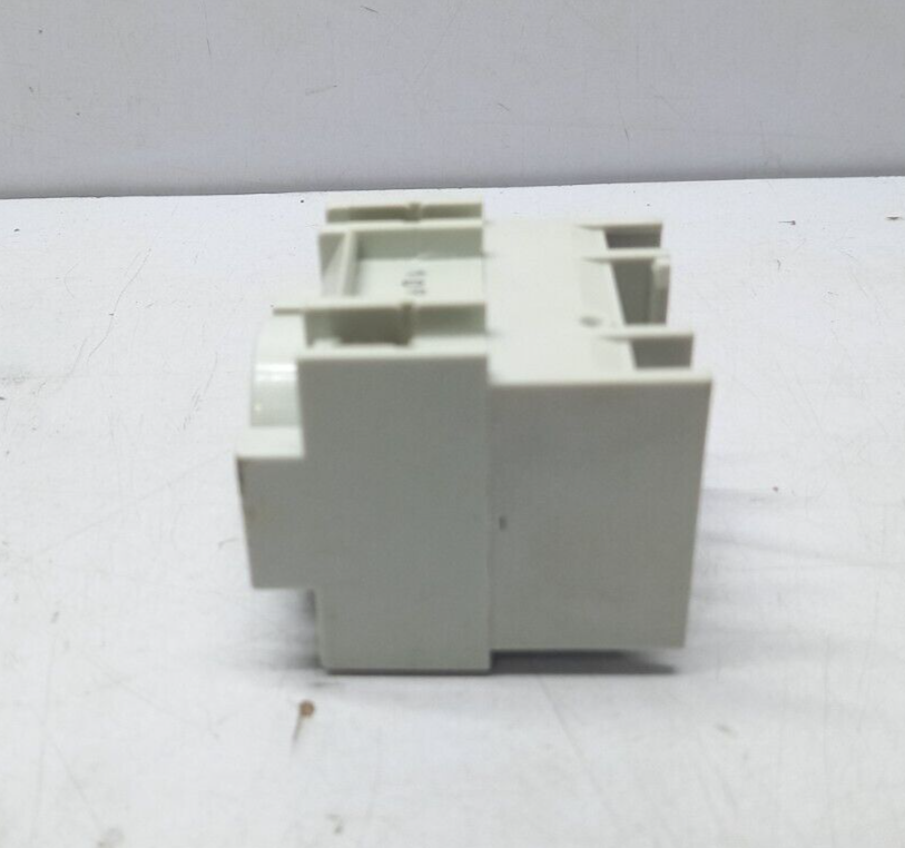 Sprecher Schuh CZE 3-11 Time Delay Relay 0.3-30s / CZE3-11