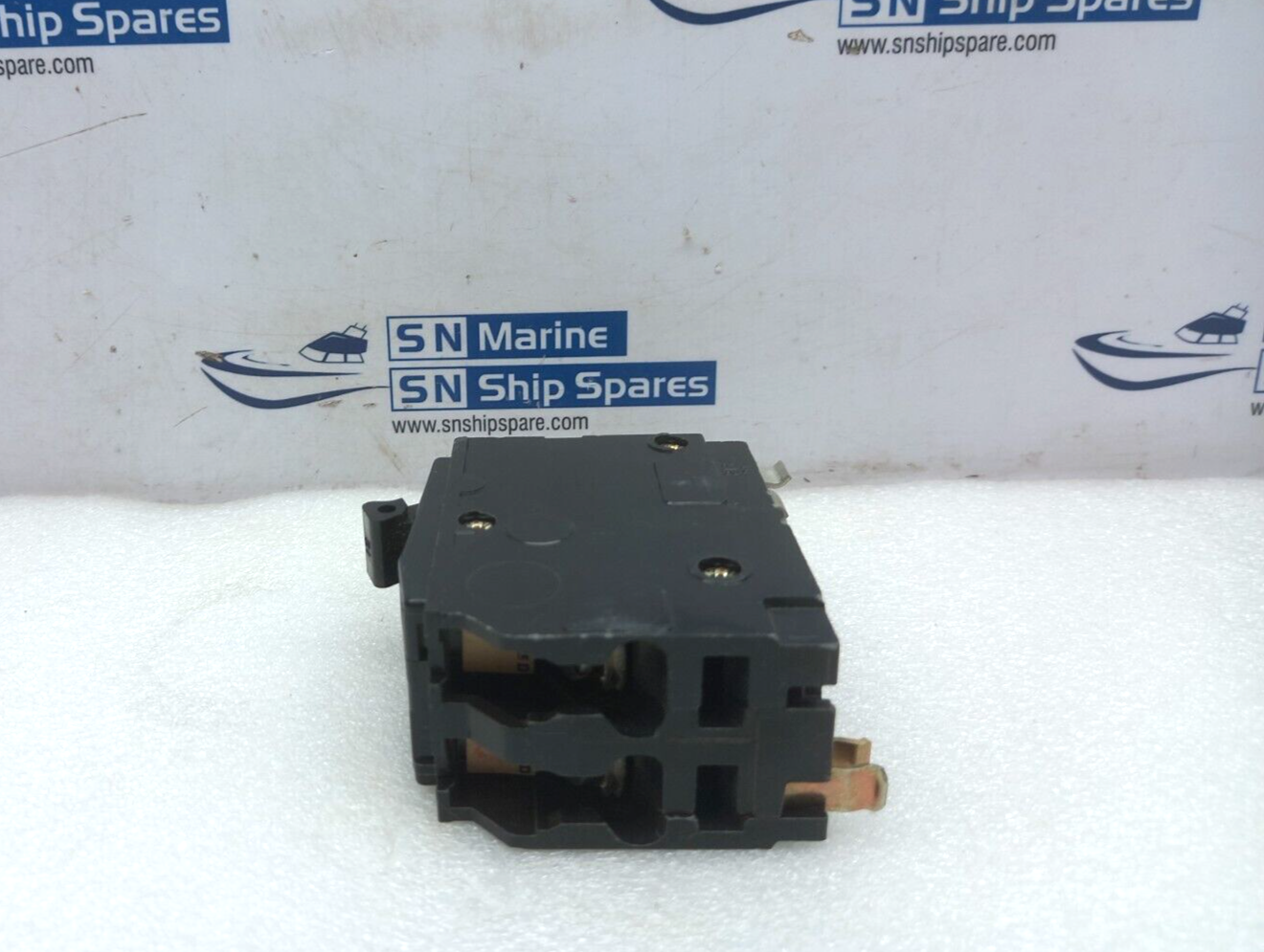 Square D Q0215 Circuit Breaker 2Pole Type: QO-X 240V 1Ph. 50/60Hz