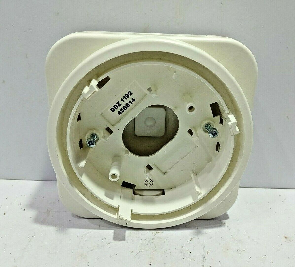 Starex DBZ1192 WT Mounting Base 458814