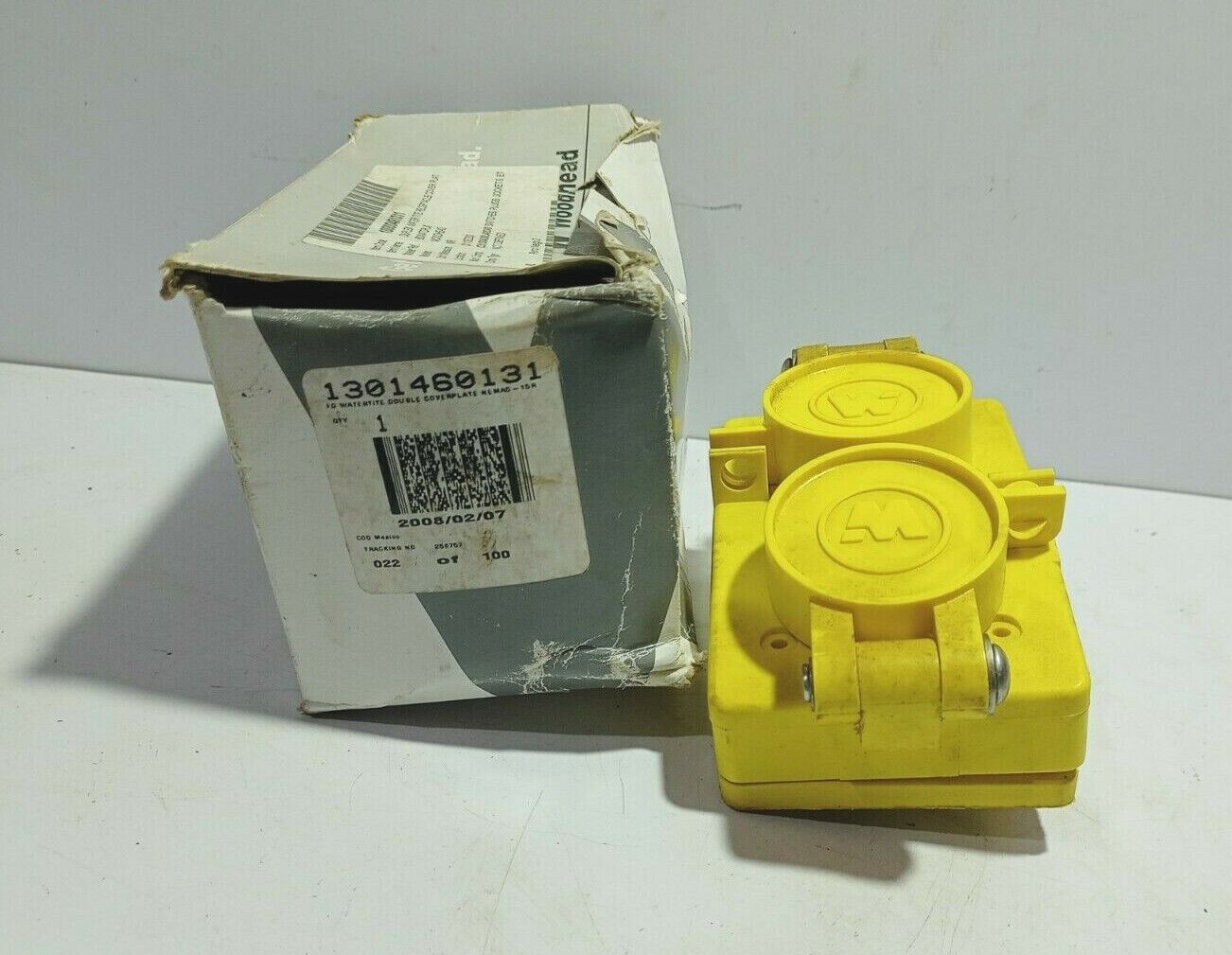 Woodhead 1301460131 Receptacle Watertite Double Coverplate Nema5- 15A