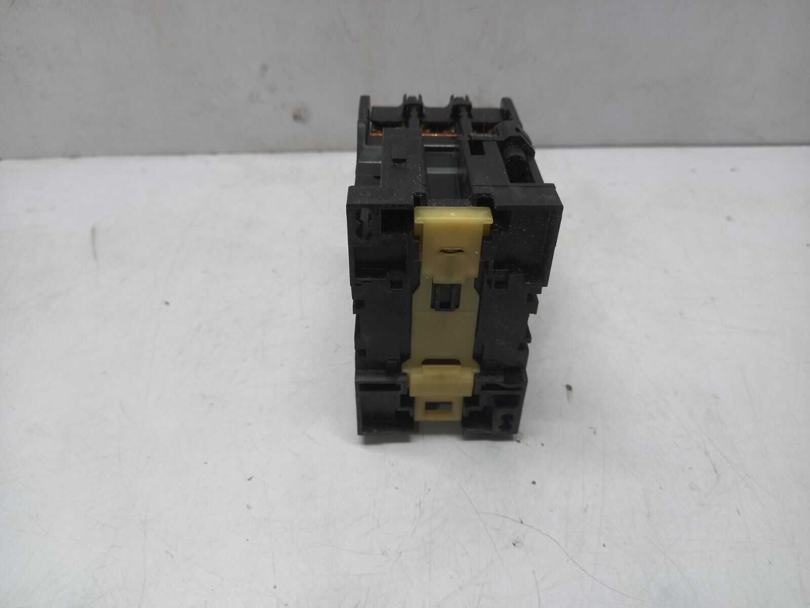 ABB B30-30-00 Overprotective Contactor 110-115V 50Hz 110-127V 60Hz