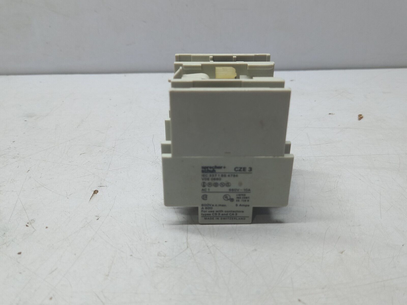 Sprecher Schuh CZE 3-11 Time Delay Relay 0.3-30s / CZE3-11