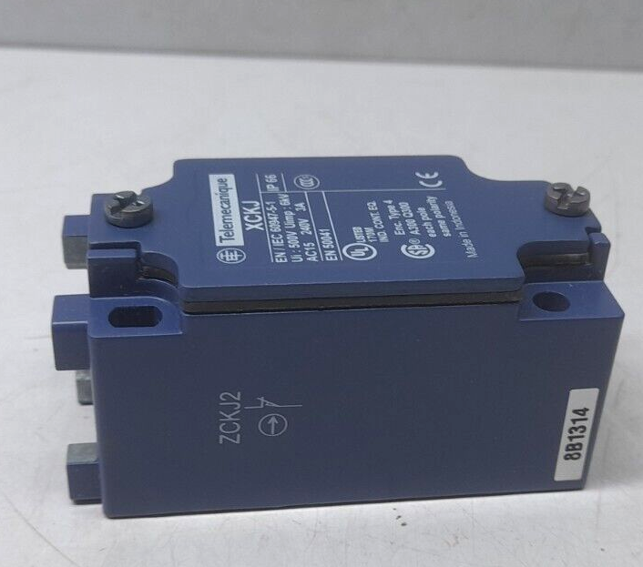Telemecanique XCKJ Limit Switch / ZCKJ2 / AC15 240V 3A
