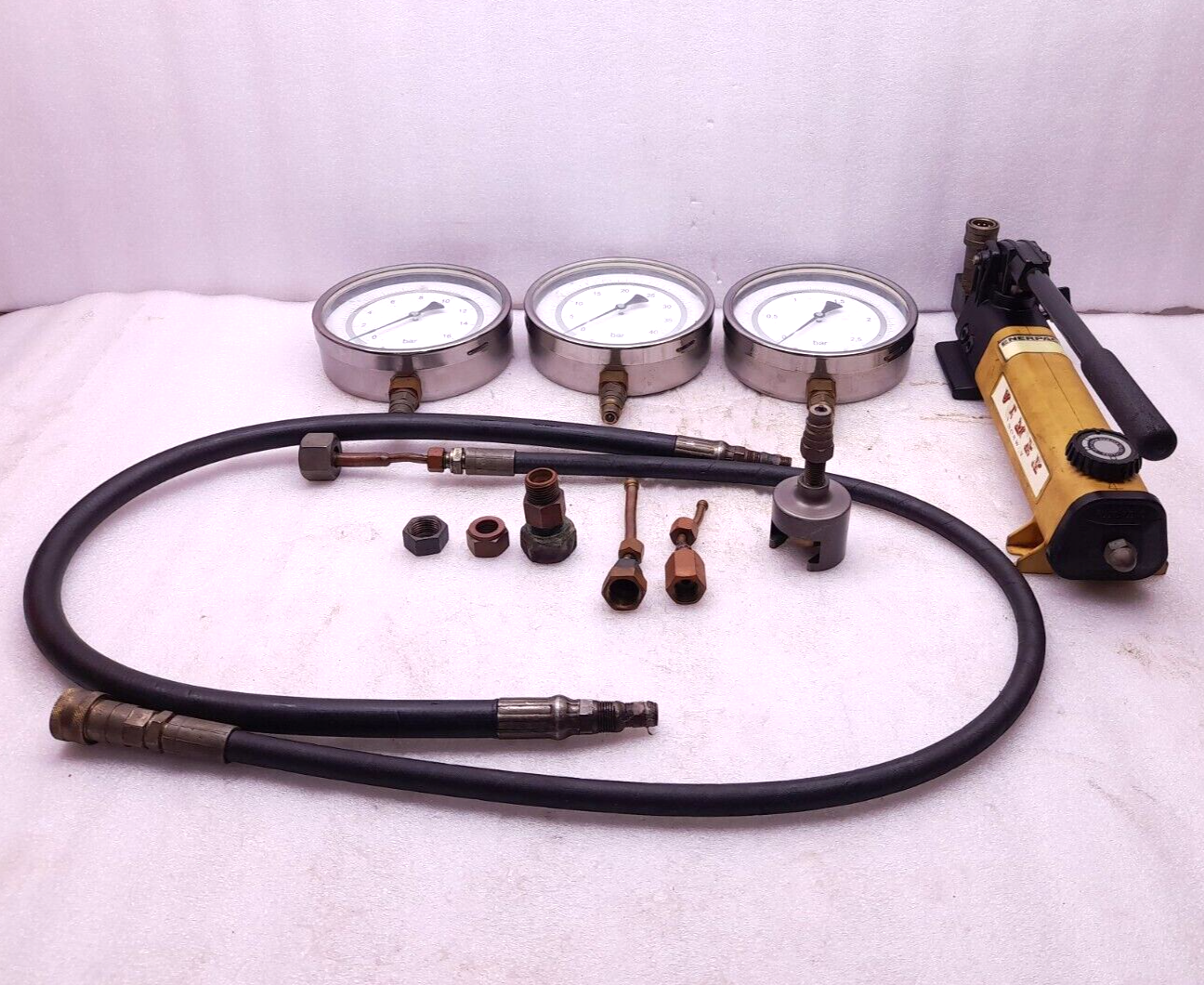Vimex Calibration Equipment Enerpac Handpump 0-2.5/0-16/0-40 Bar Pressure Gauge