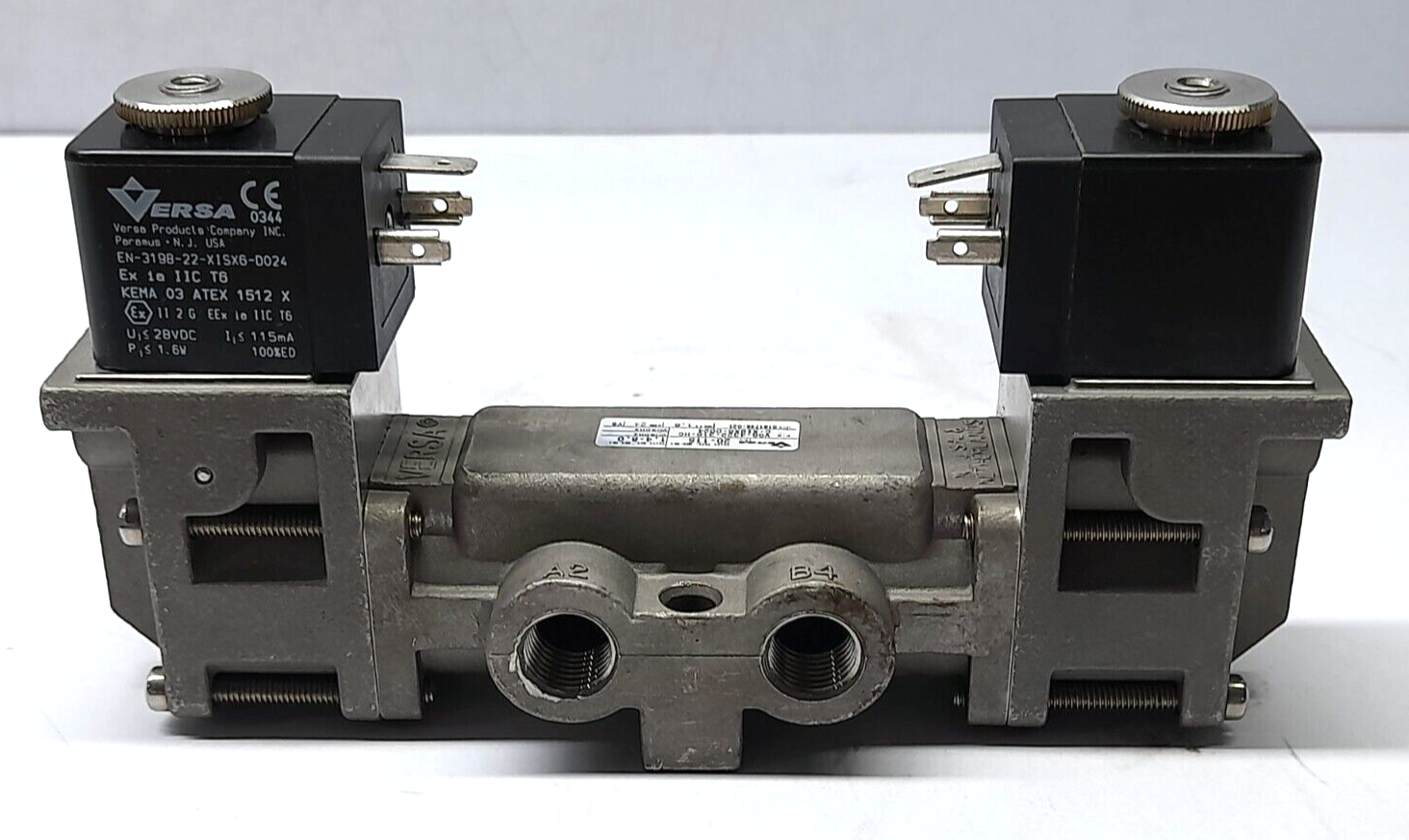 Versa VGG-4322-316-HCC-XISX6-D024 Solenoid 4 Way Valve 24VDC 1.6W  PSIG 20Min 11