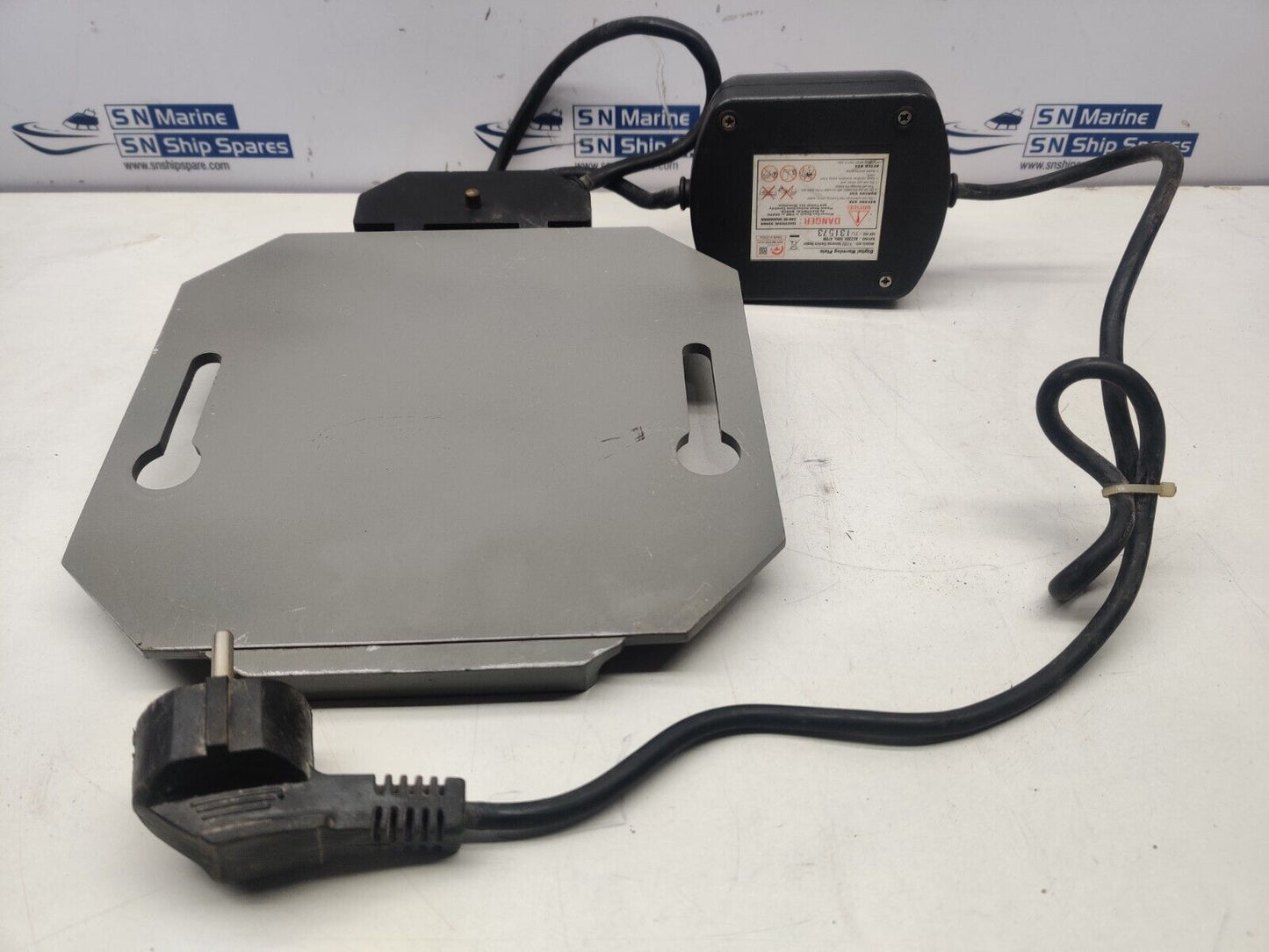 Universal Electric Heater Digital Warming Plate Model:11722 AC230V,50Hz,470W