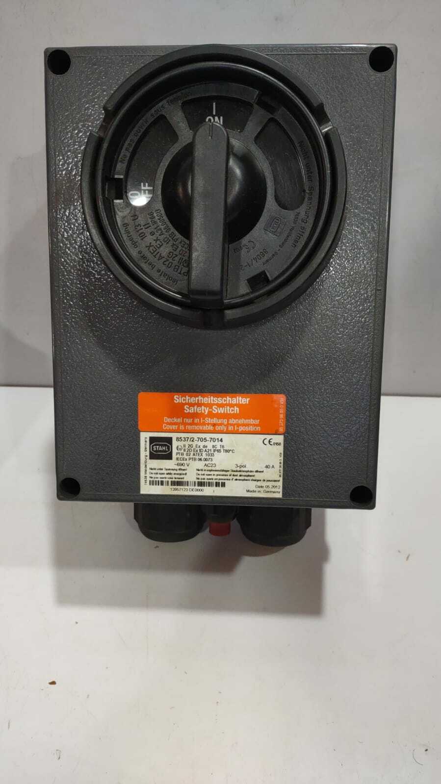 Stahl 8537/2-705-7014 Safety Switch 3P 40A 853727057014